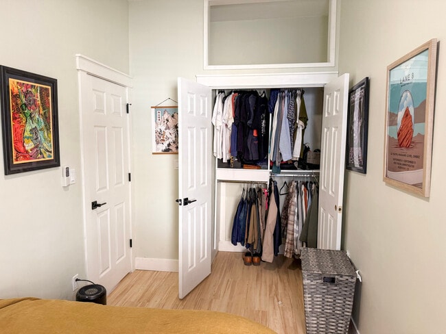 Photo - 1508 N Artesian Ave Unit 1R