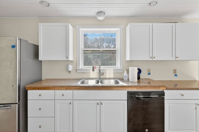 Photo - 132 Furnace Ave