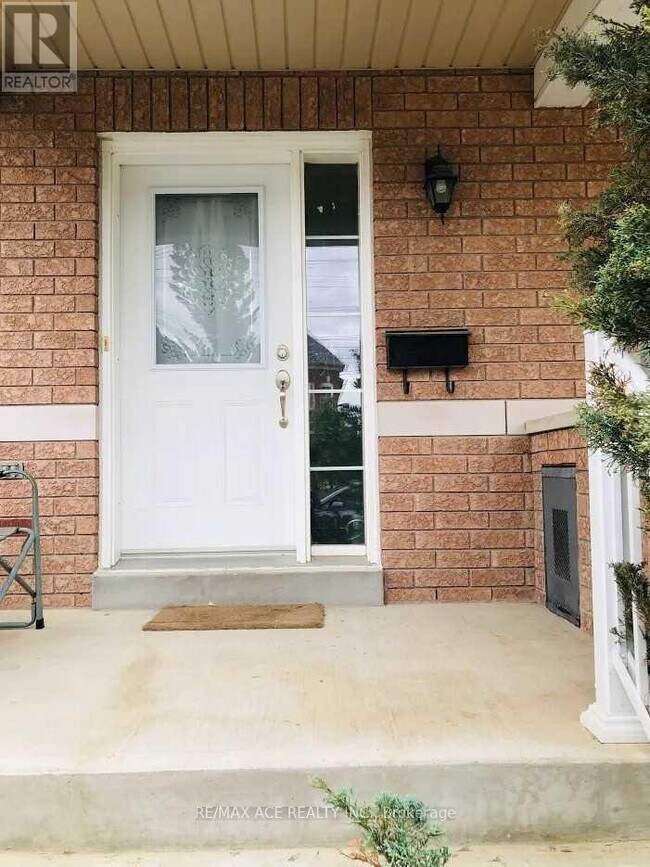 Photo - 99 Atherton Ave