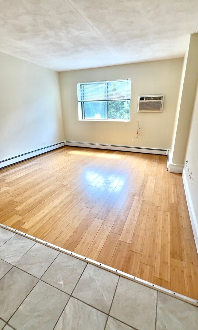 Building Photo - 180 Adams St Unit 21 Rental