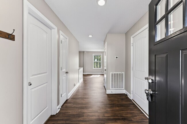 1210 Ridge Meadow Dr