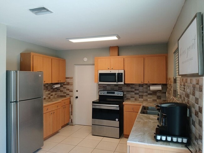 Photo - 19731 NW 4th Ave