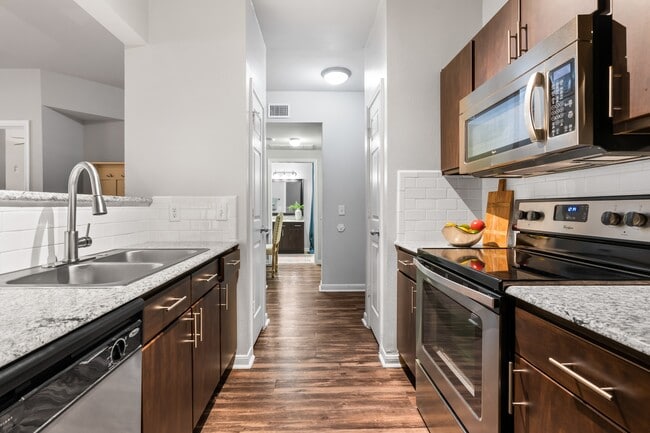 Kitchen - Villas at Hermann Park