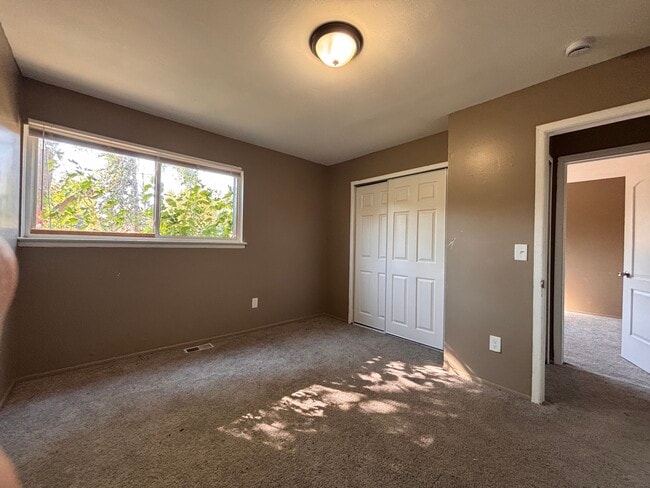 Photo - 20221 Tireman St