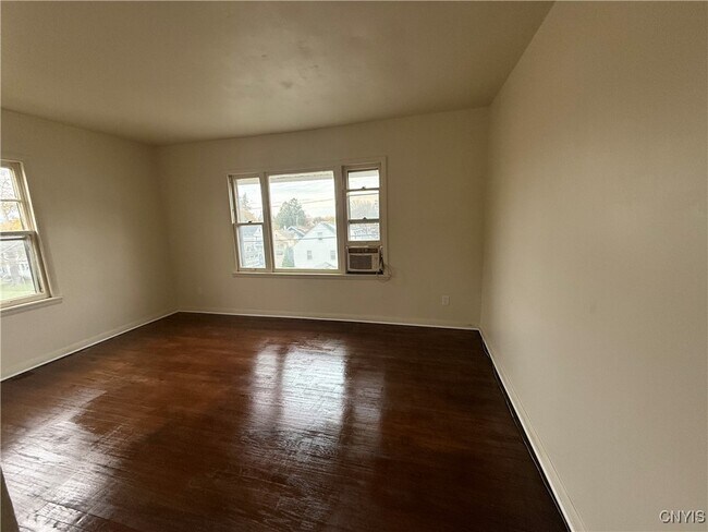 Photo - 483 Pleasantview Ave