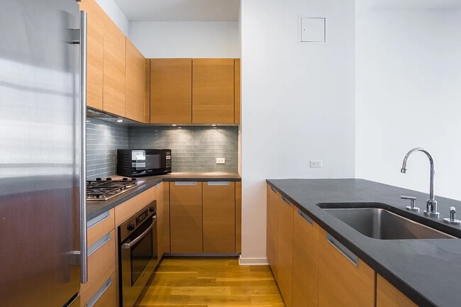 Photo - 310 W 52nd St Unit 6H