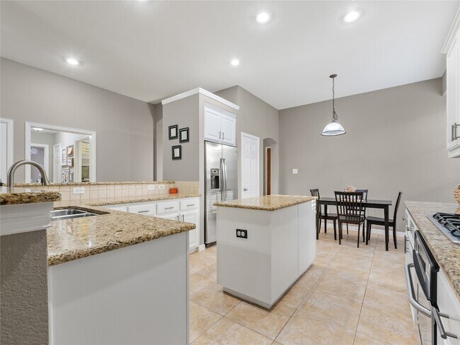 Photo - 7309 Nabors Ln