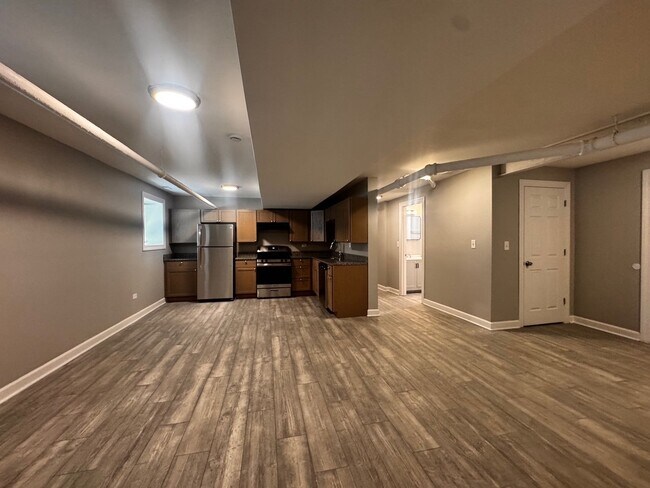 Photo - 4556-4558 S Prairie Ave Unit 4558-G