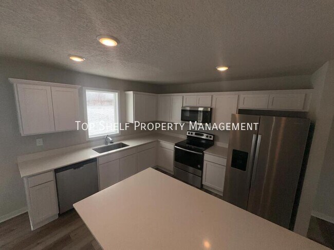 Photo - 193 NE 56th St