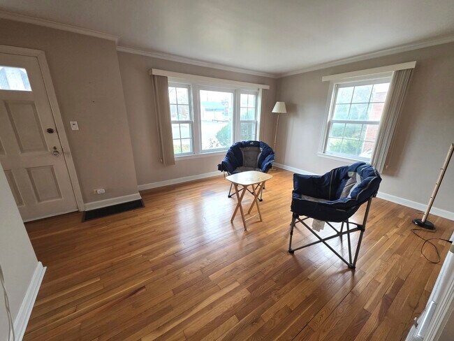 Photo - 436 S Arlington Heights Rd