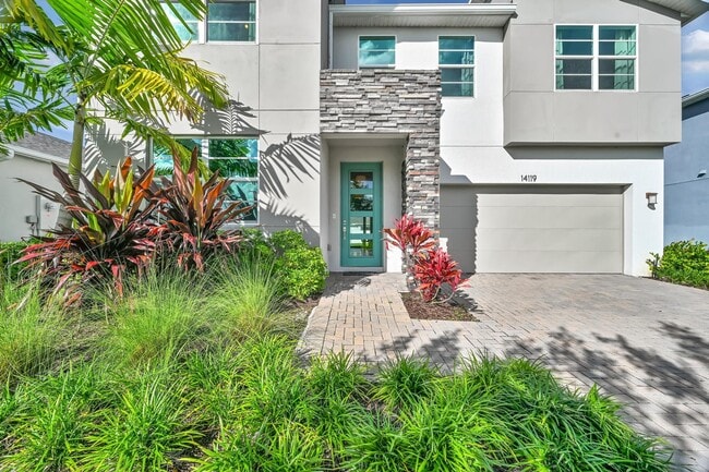 Photo - 14119 SW Safi Ter