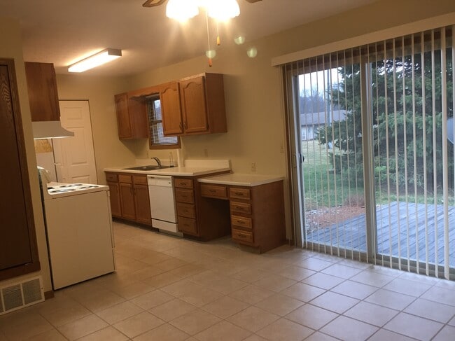 Patio doors to deck - 1232 Schneiders Crossing Rd NW Unit 1232A