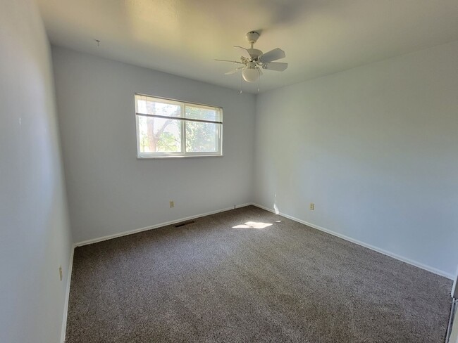 Photo - 4075 Harbor Pl