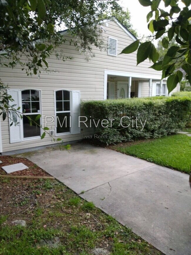 Photo - 5018 Birkenhead Rd