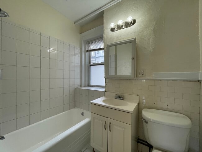 Photo - 1111 Boylston St Unit 33