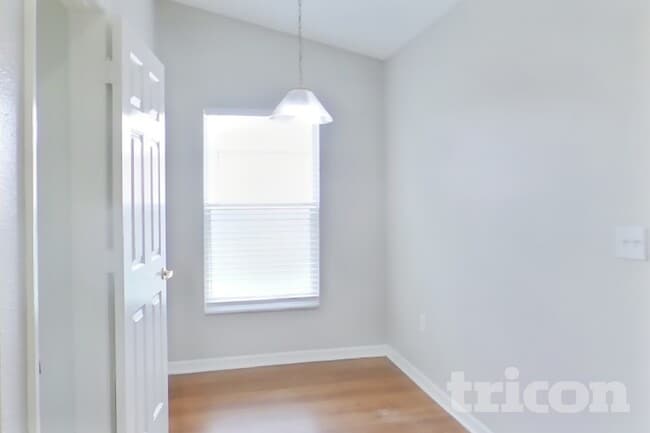 Photo - 7833 Manor Dr