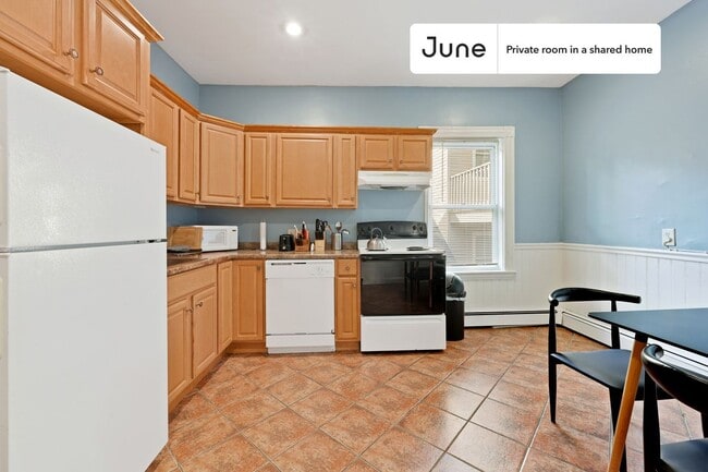 Photo - Room in Shared 3 bed/1 bath home Unidad A