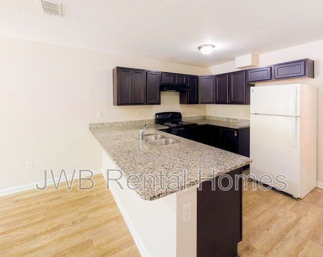 Photo - 8474 McGirts Village Ln