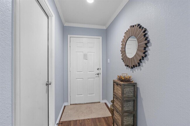 Photo - 226 Claris Ln