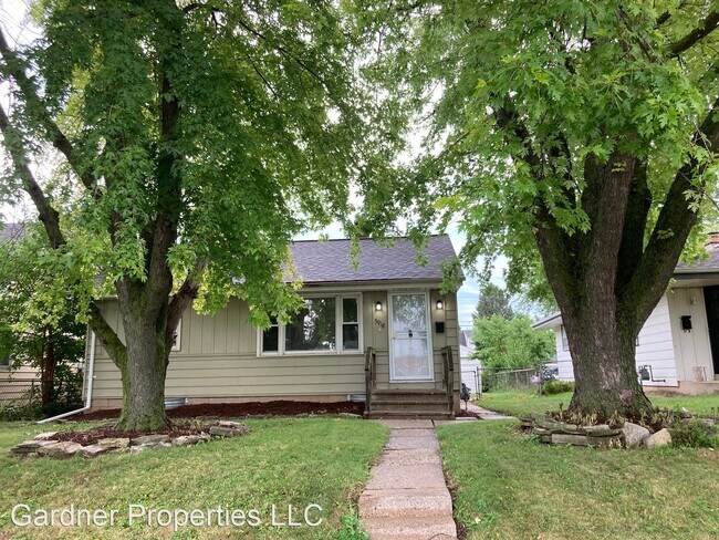 Photo - 3 br, 1 bath House - 5918 N 80th Street