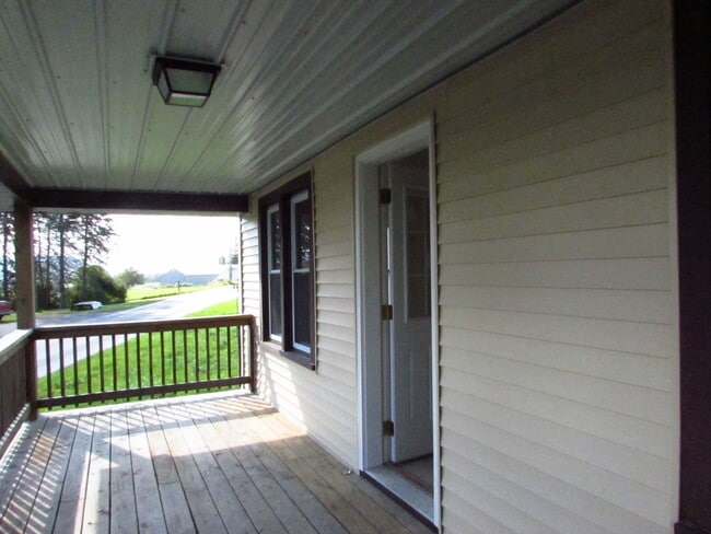 Photo - Home in the Country with Laundry Connections!