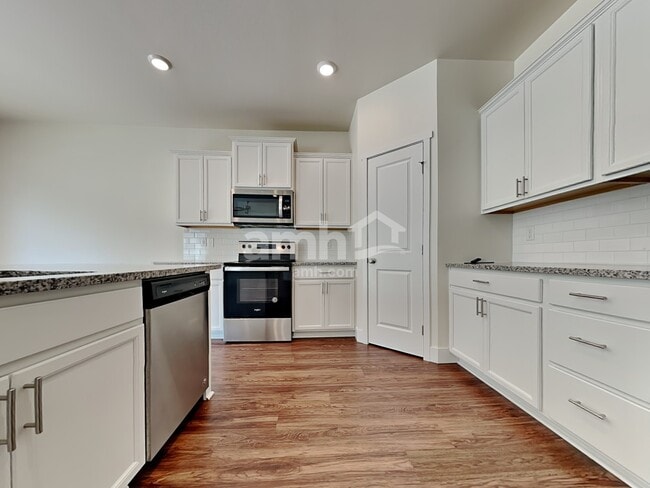 Photo - 1427 92nd Way SE
