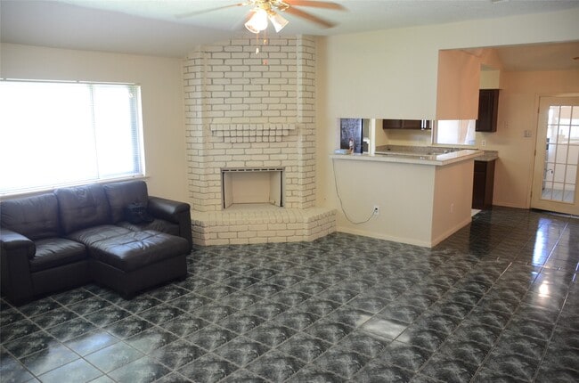 Photo - 10807 Emery Dr