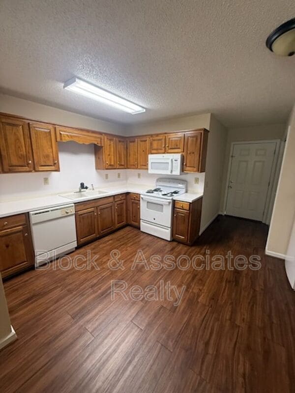 Photo - 1716 Sunny Ln
