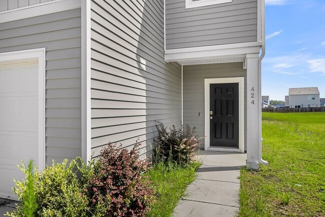 Photo - Spacious Living in the Heart of Cane Bay