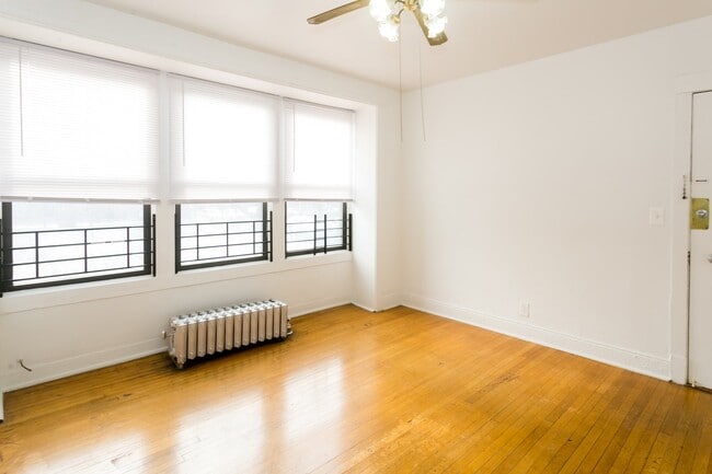 Photo - 5457-5459 S. Blackstone Avenue