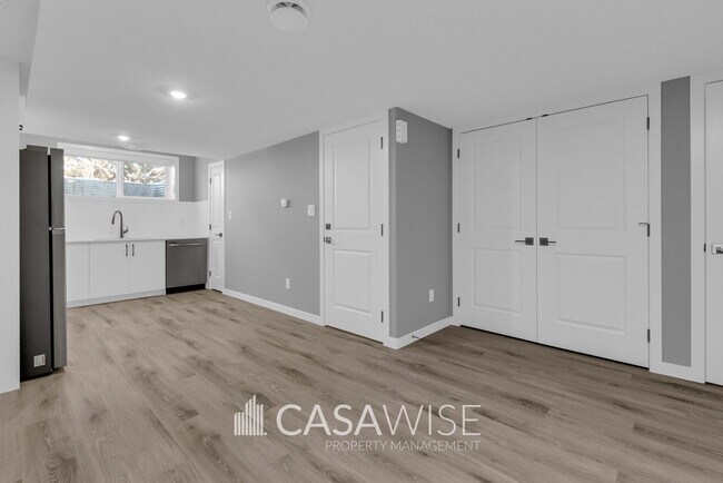 Photo - 9348-9154 154 St Unit Bsmt