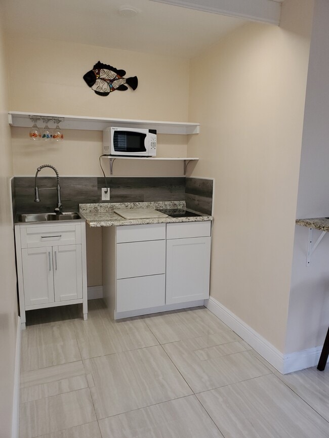 Photo - 2020 NE 24th Ave Unit B