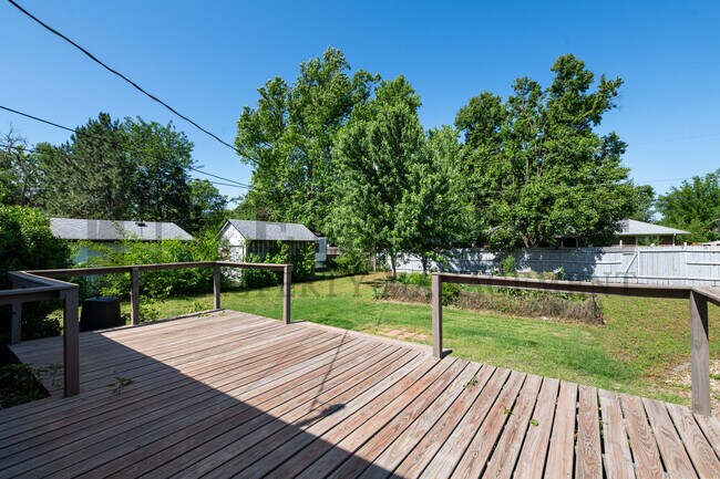 Photo - 749 N Westridge Dr