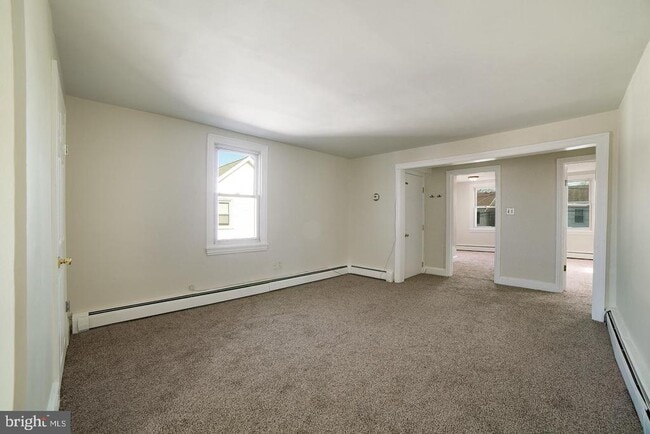 435 Leedom St Unit 2