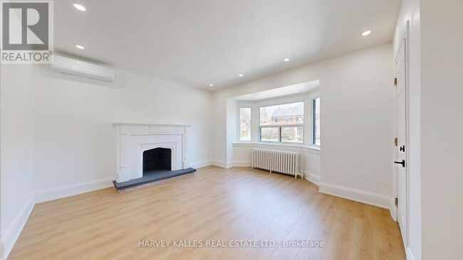 Photo - 1216 Avenue Rd Unit 1