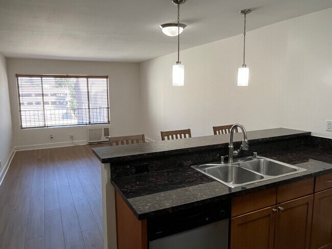 From Kitchen to Living Room - 10982 Roebling Ave Unit Club Cali condo