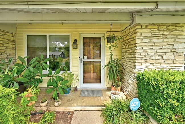 Photo - 6704 Esther Dr