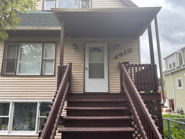 Photo - 4610 N Karlov Ave Unit 1