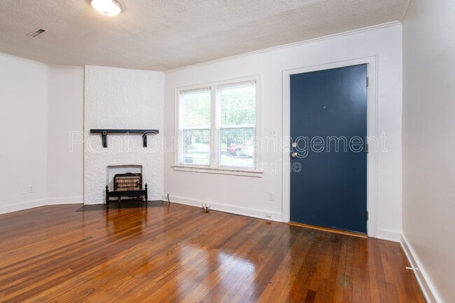 Photo - 621 N Broadview Ave Unit 613