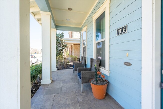 Photo - 1016 Peacock Blvd