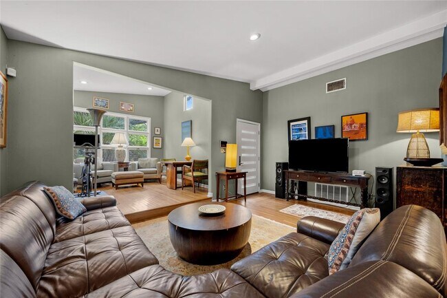 Photo - 1803 Mohle Dr