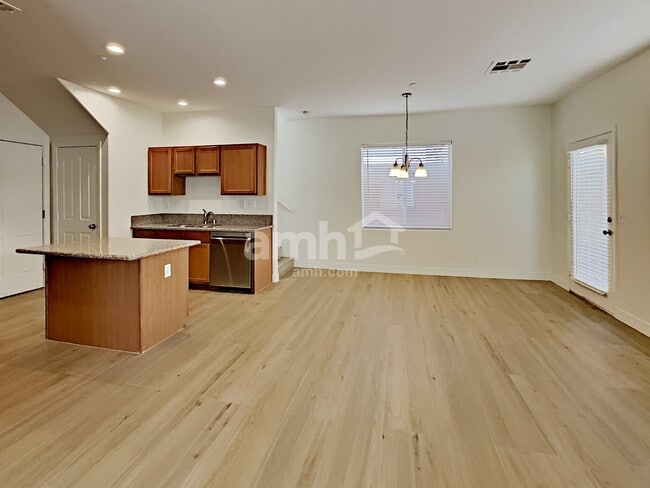 Photo - 8928 Cambridge Glen Ct