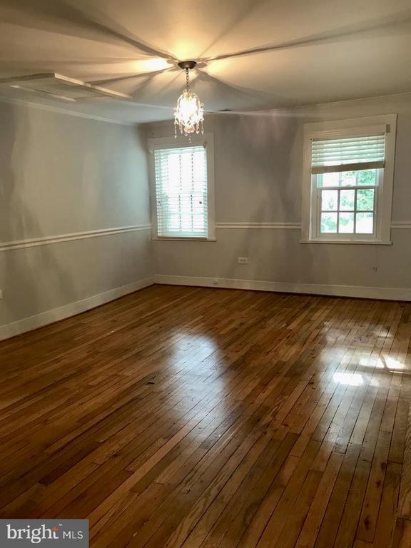Photo - 216 Wirt St NW