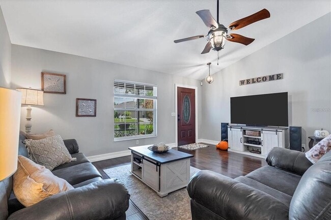 Photo - 4624 73rd St E