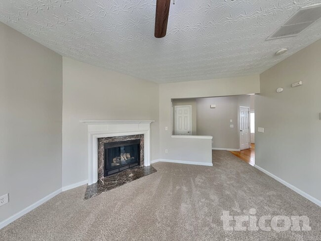 Photo - 1704 Chinaberry Ct