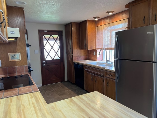 Photo - 419 Harvard Ave