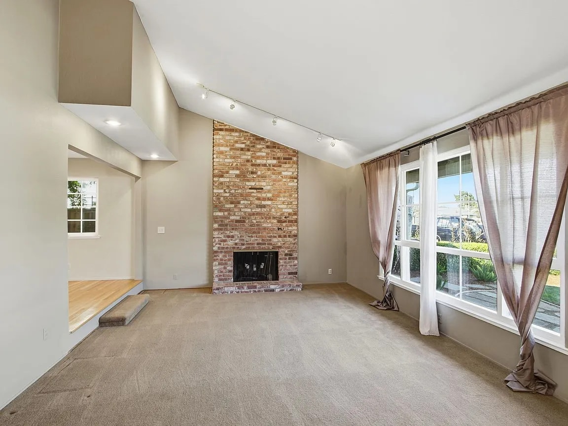 Photo - 6135 Banner Dr