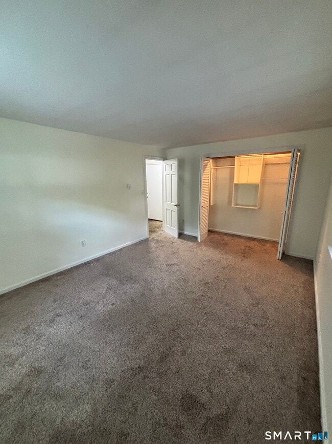 99 Maple Ave Unit 2F