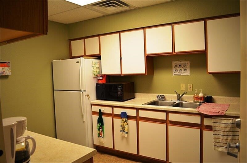 Photo - 300 Cross Creek