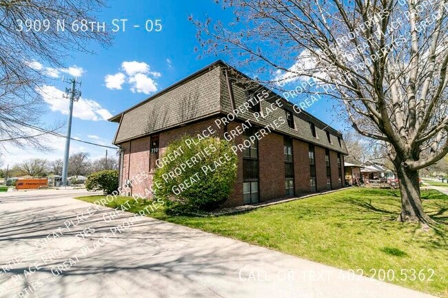 Photo - 3909 N 68th St Unidad 05